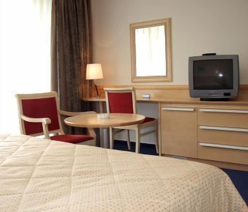 Superior Double or Twin Room, Balcony - Photo 12