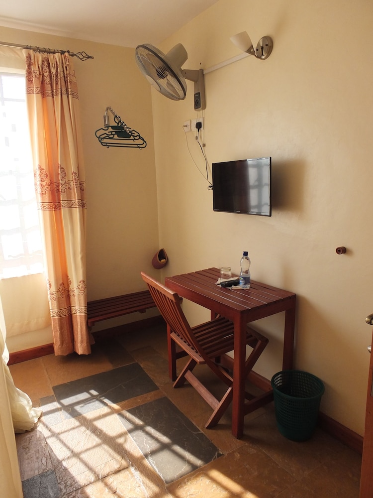 Standard Suite photo 2