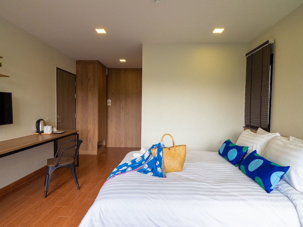 Family Double Room, 2 Queen Beds photo 3