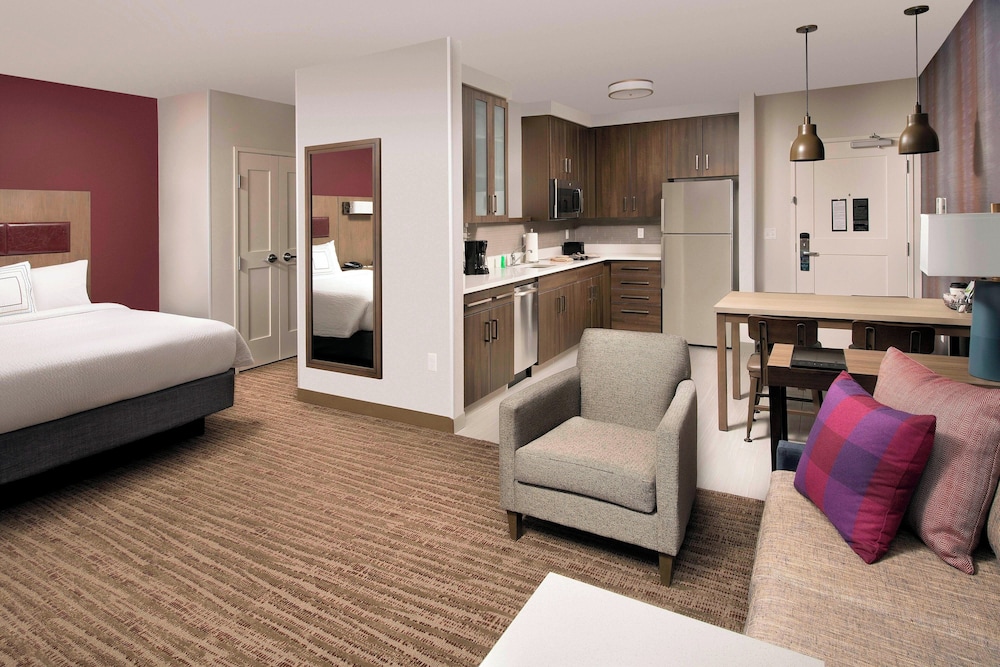 Studio, Multiple Beds