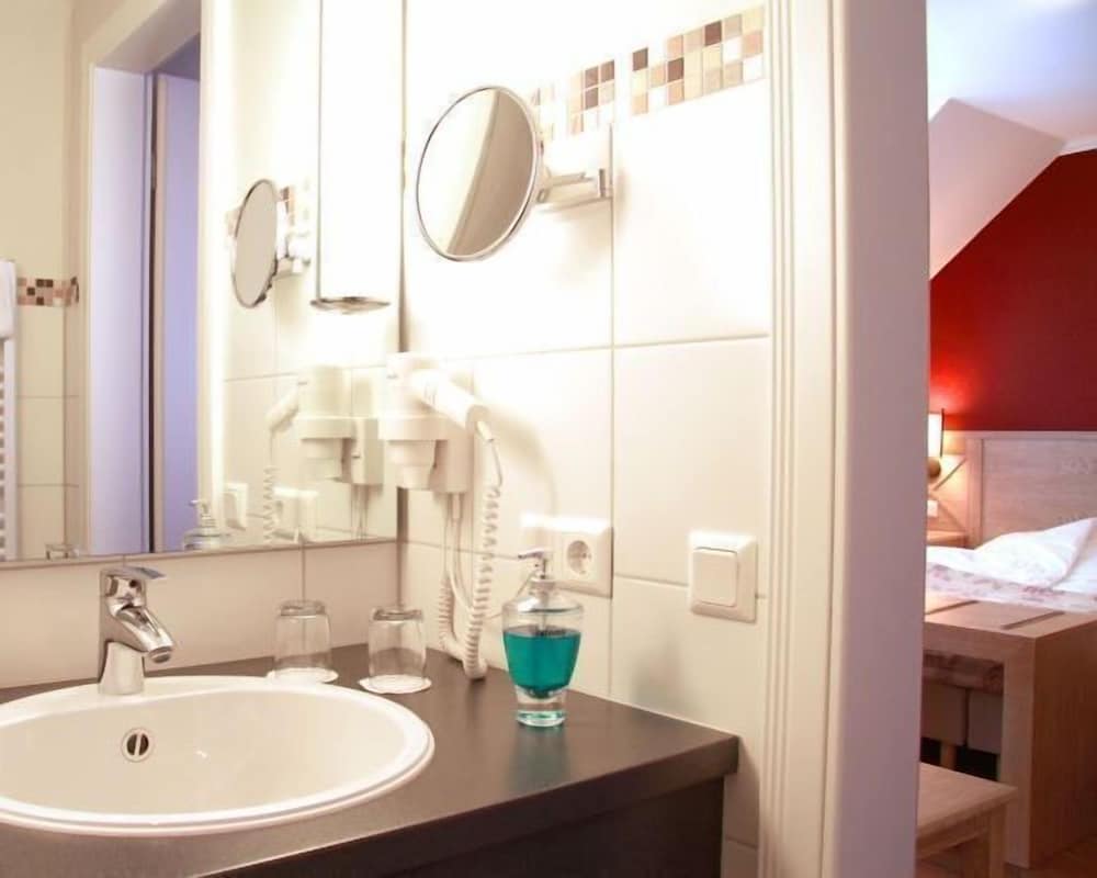 Comfort Suite photo 3
