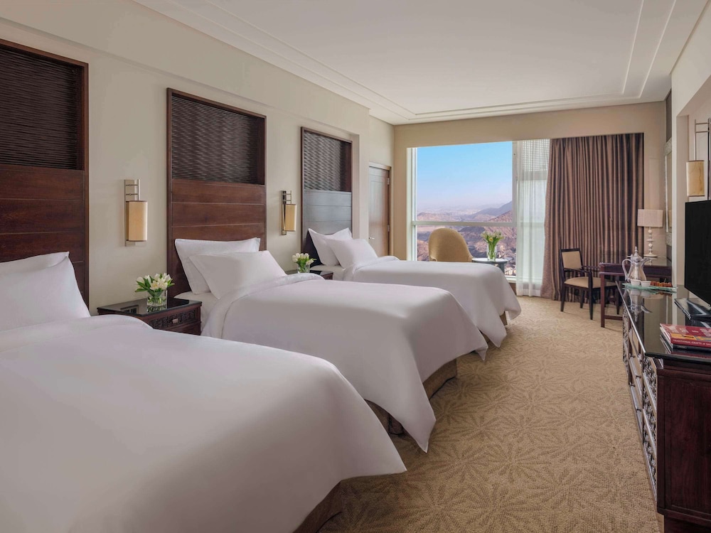 Triple Room, 3 Twin Beds, City View - Photo 2