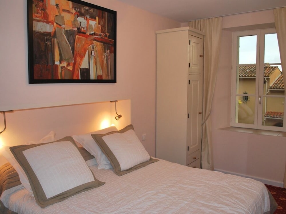 Basic Double or Twin Room, Ensuite, City View (Groupe 2 (16, 17)) photo 2