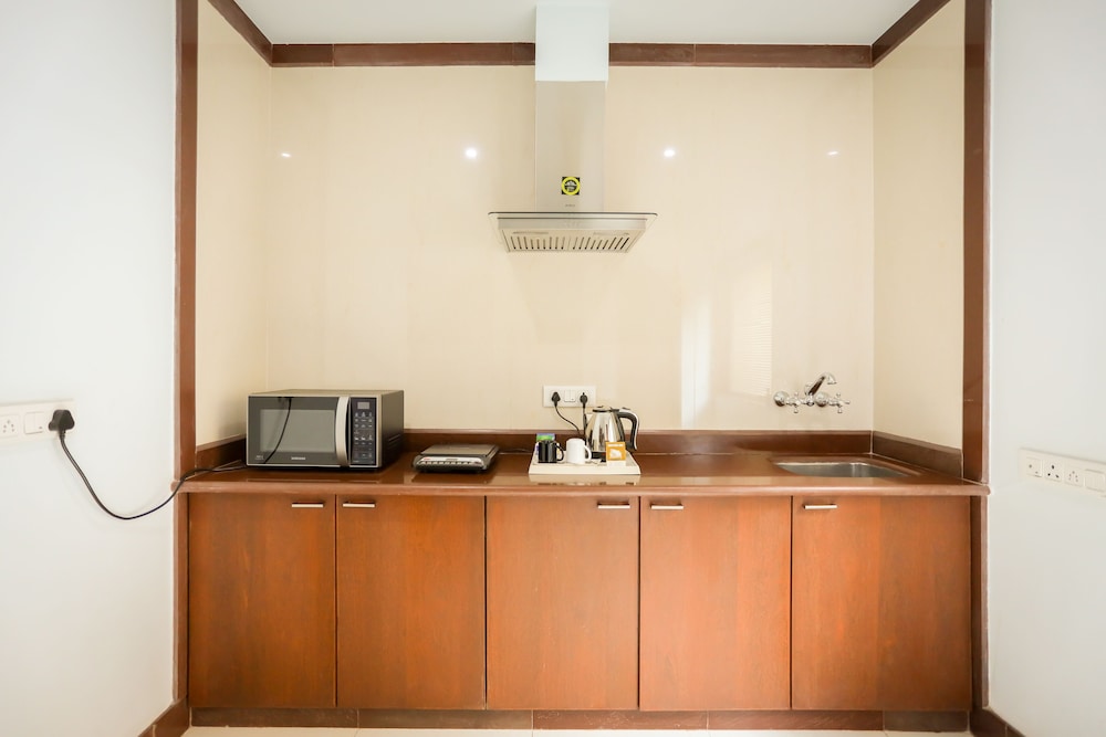 Royal Villa, 1 King Bed, 2 Bathrooms, Lagoon View photo 3