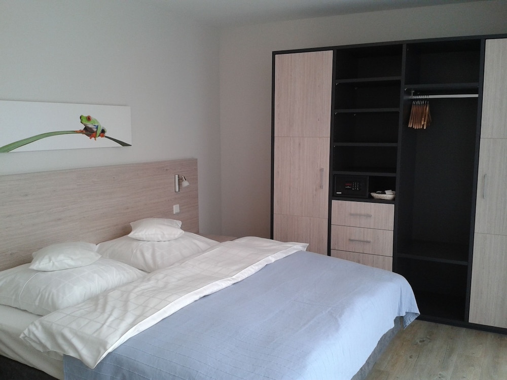 One Bedroom Apartment Two people (Landhof) photo 3