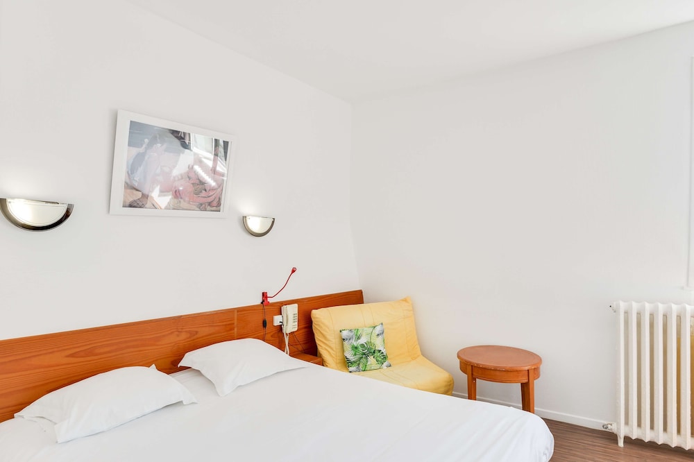 Double Room - Photo 2