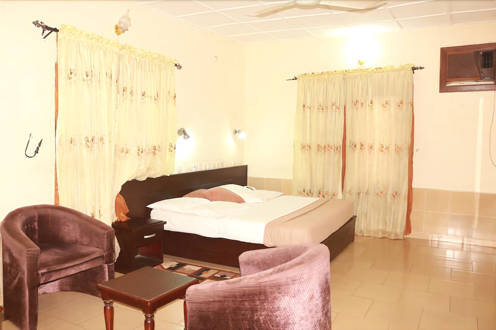 King Size Room - Photo 2