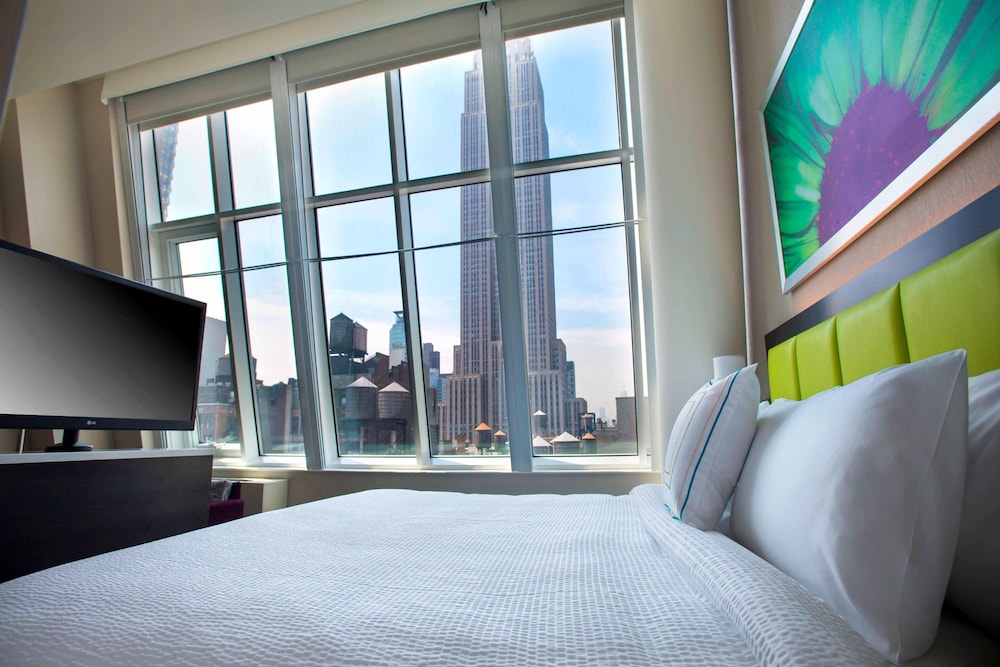Executive Suite, 1 King Bed (View) photo 1