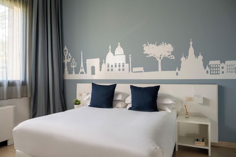 Standard Room photo 2
