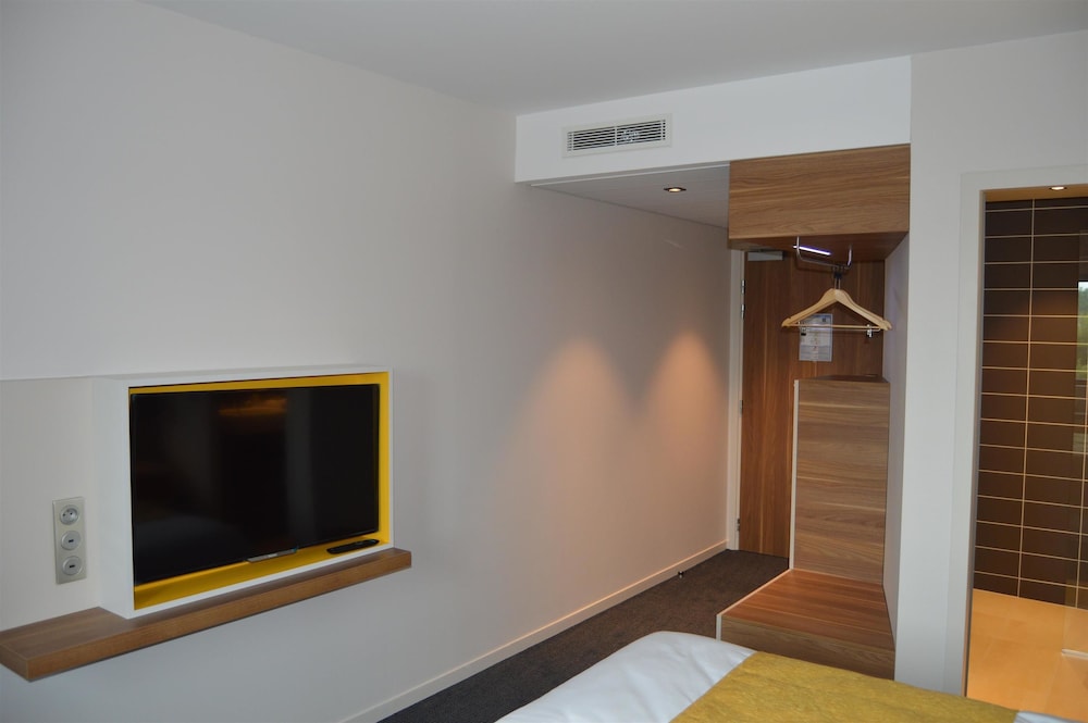 Quadruple Room, Multiple Beds photo 2