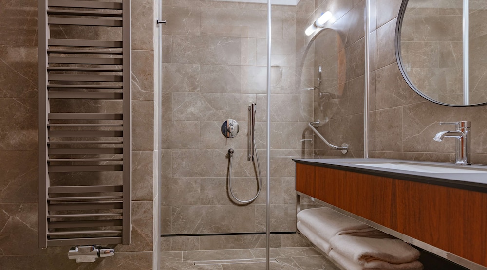 Family Room (Spa Access)
