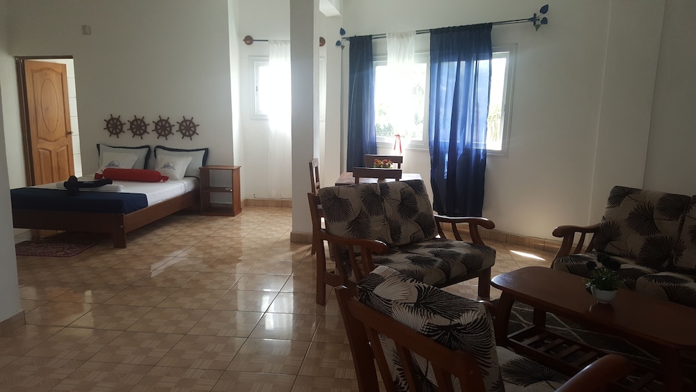 Comfort Room, 2 Queen Beds, Non Smoking, Park View photo 1