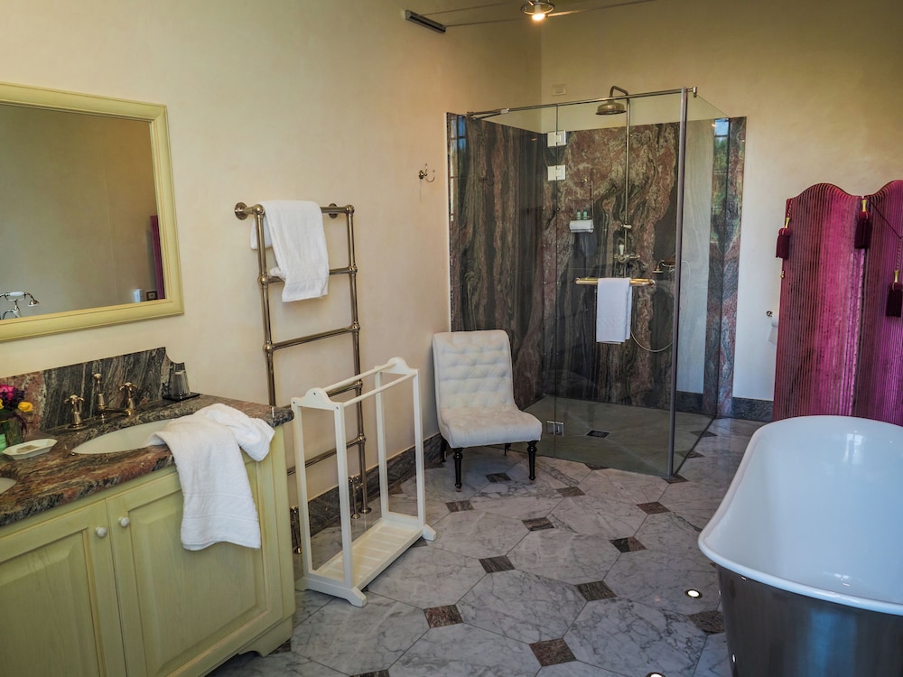 Superior Suite, Balcony, Valley View photo 3