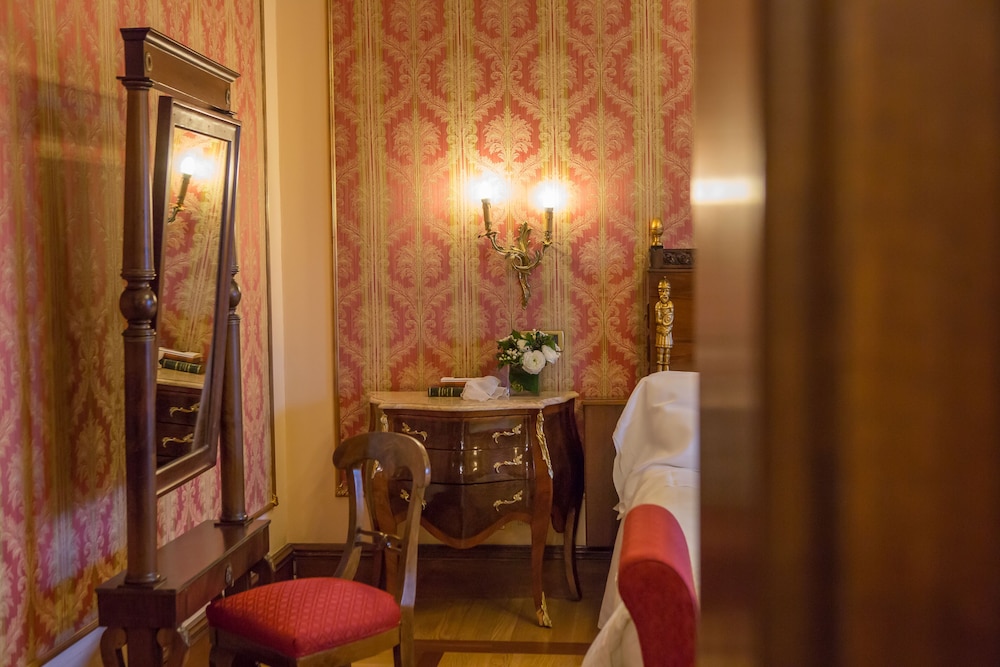 Deluxe Room (Grand) - Photo 4