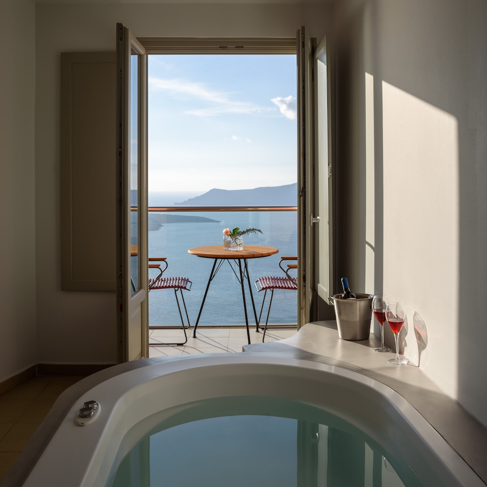 Superior Suite, Jetted Tub, Sea View - Photo 6