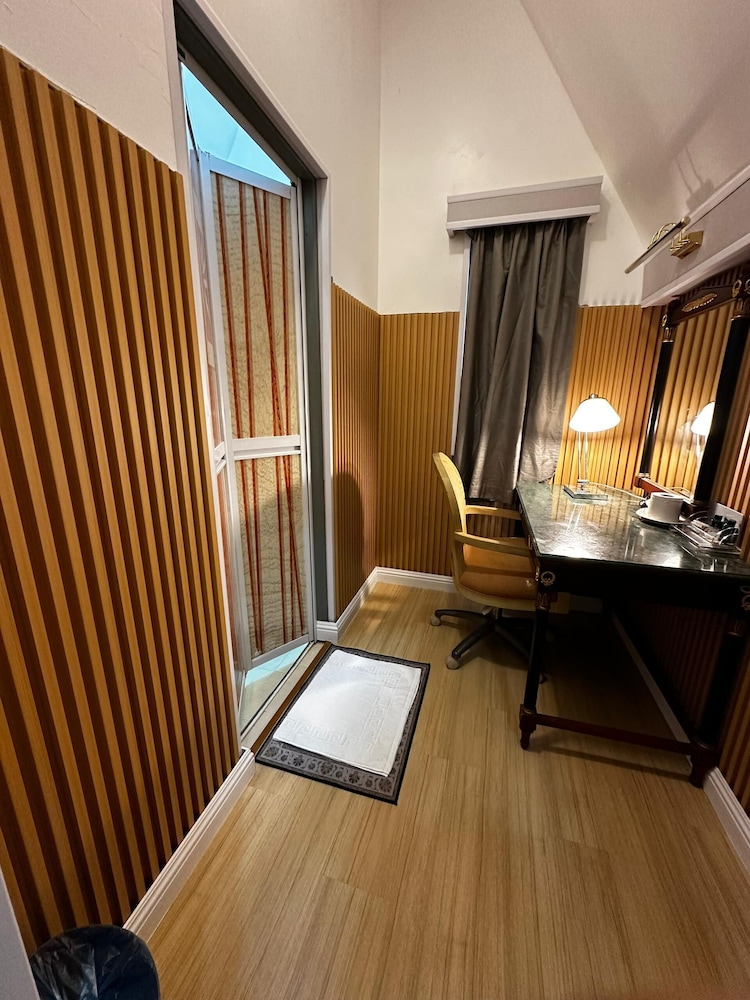 Quadruple Room, Balcony, Garden View photo 3