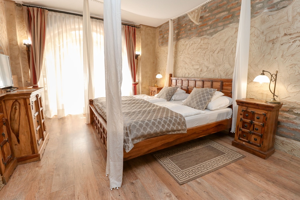 Romantic Double Room