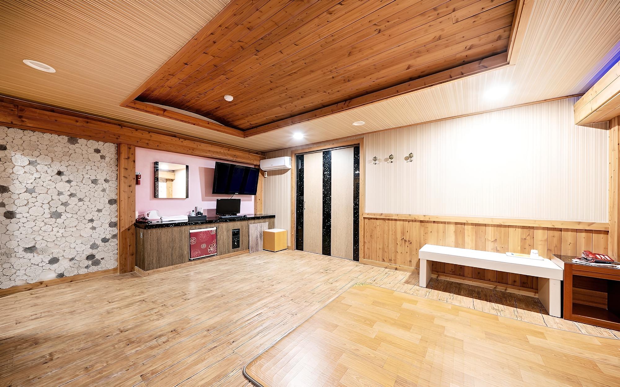 Room (Ondol (private room Netflix available) - Photo 7