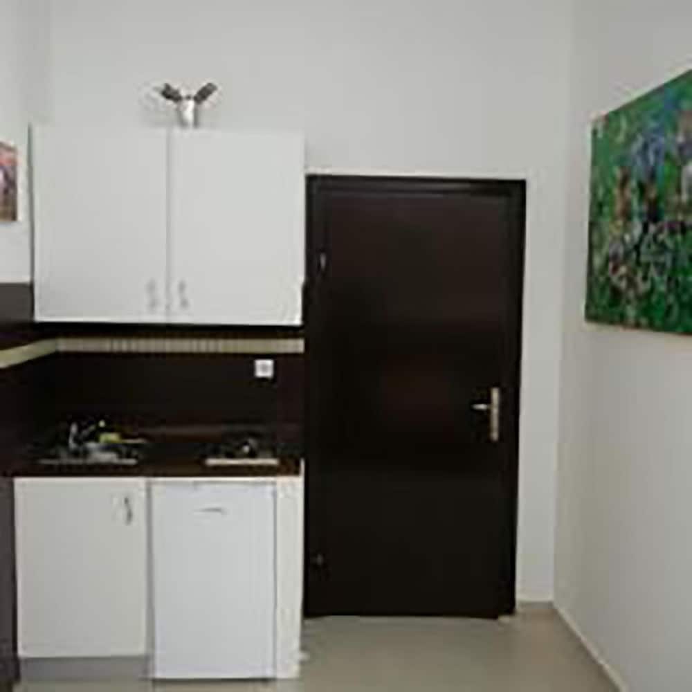 Gallery Apartment photo 3