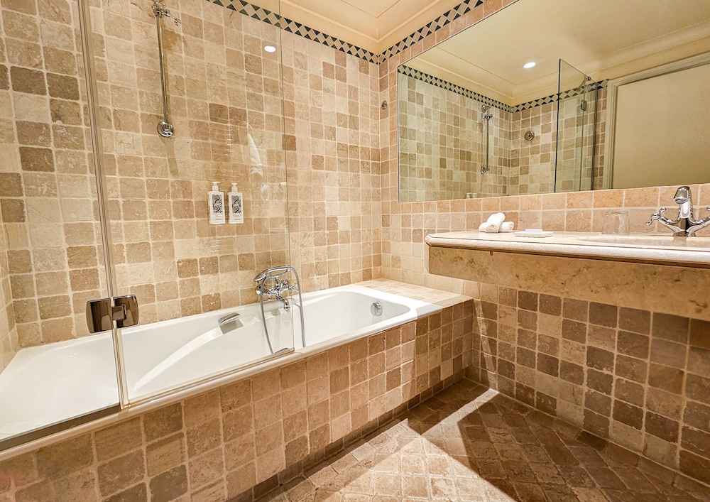 Superior Room - Photo 6