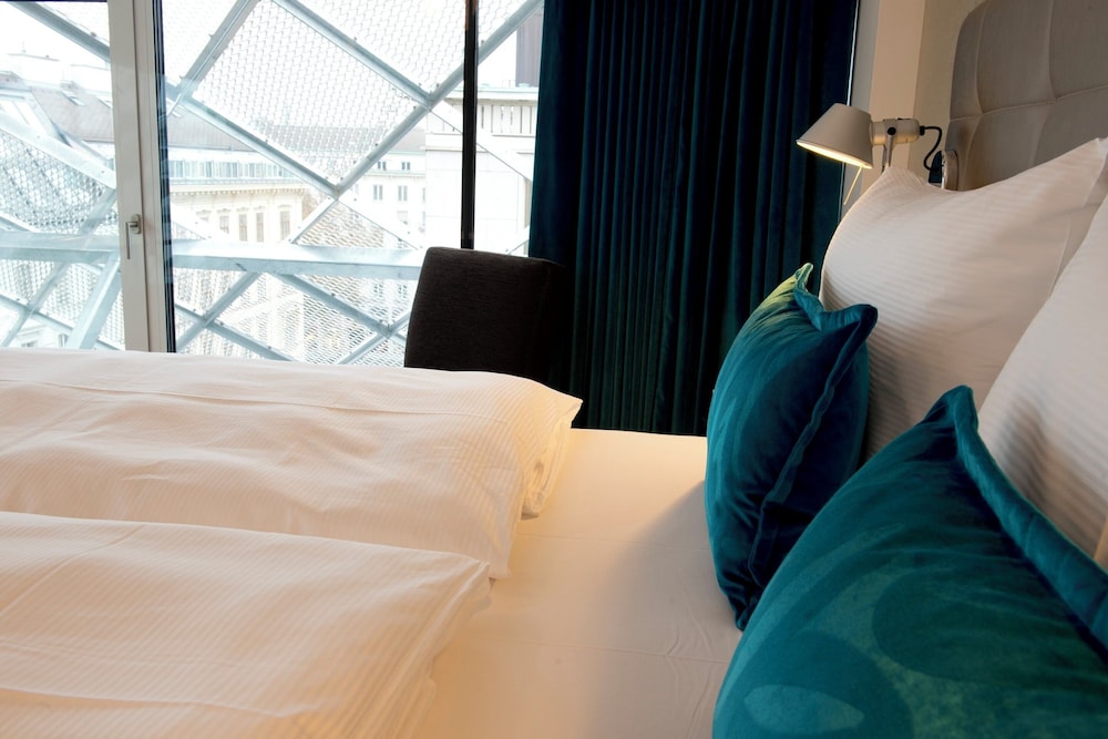 Superior Room, 1 Queen Bed