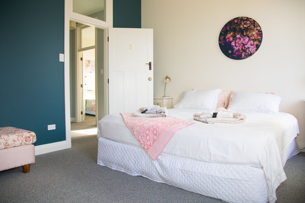 Deluxe Double Room (Room 3)