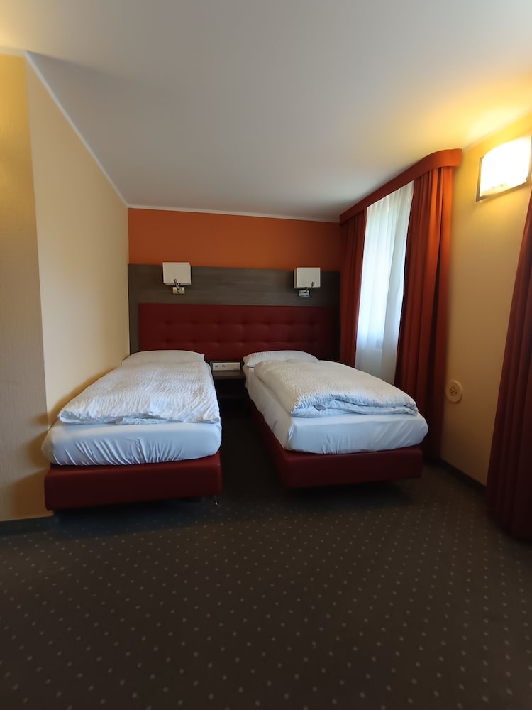 Double Room Comfort, Modern without Balcony 1 Double Bed or 2 Twin Beds photo 3
