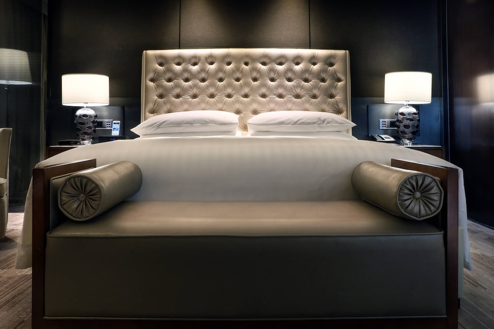 Room, 1 King Bed, City View