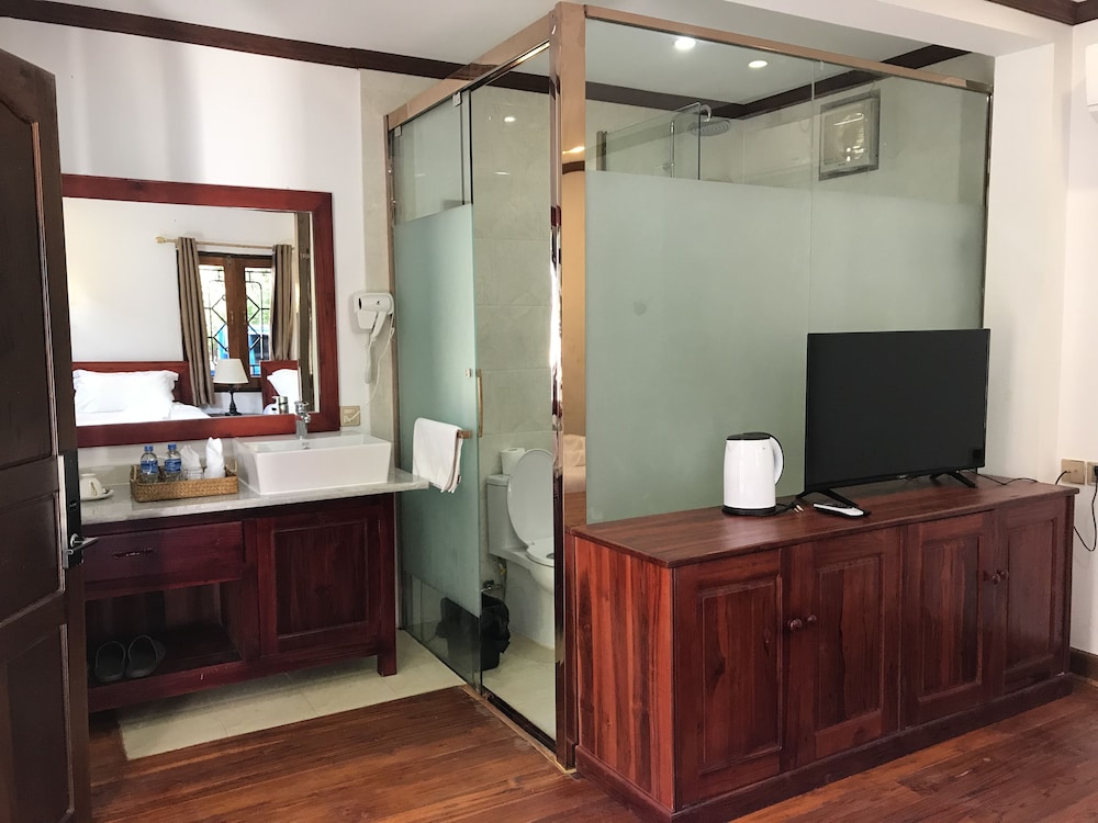 Deluxe Twin Room - Photo 25
