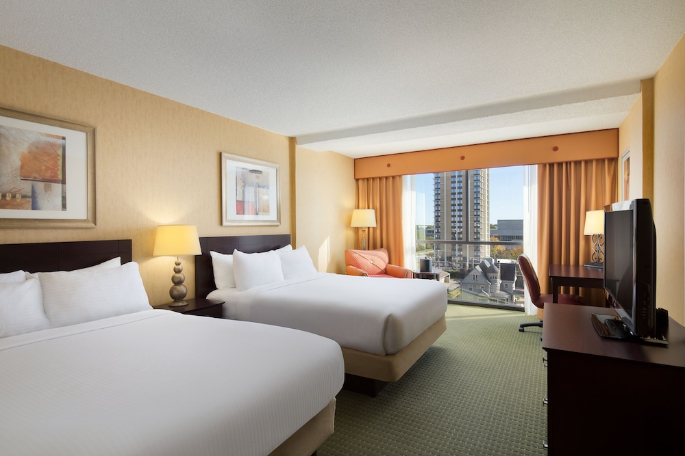 Pure Wellness, 2 Queen Beds photo 1