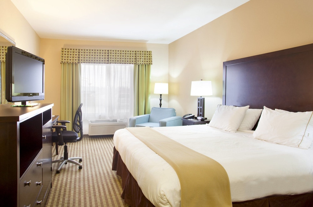 Standard Room, 1 King Bed - Photo 1