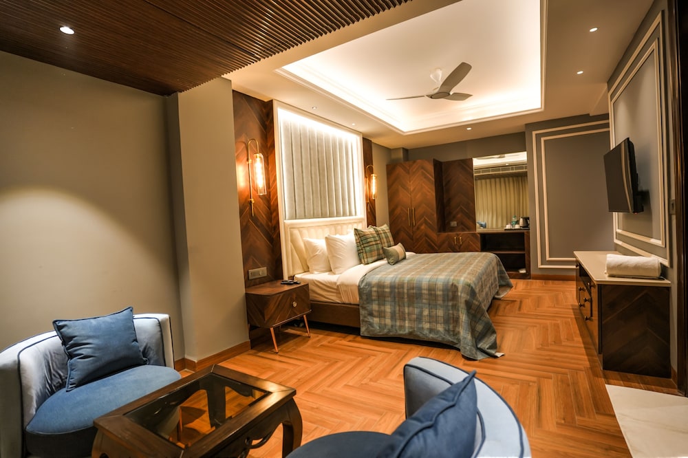 Luxury Room - Photo 10