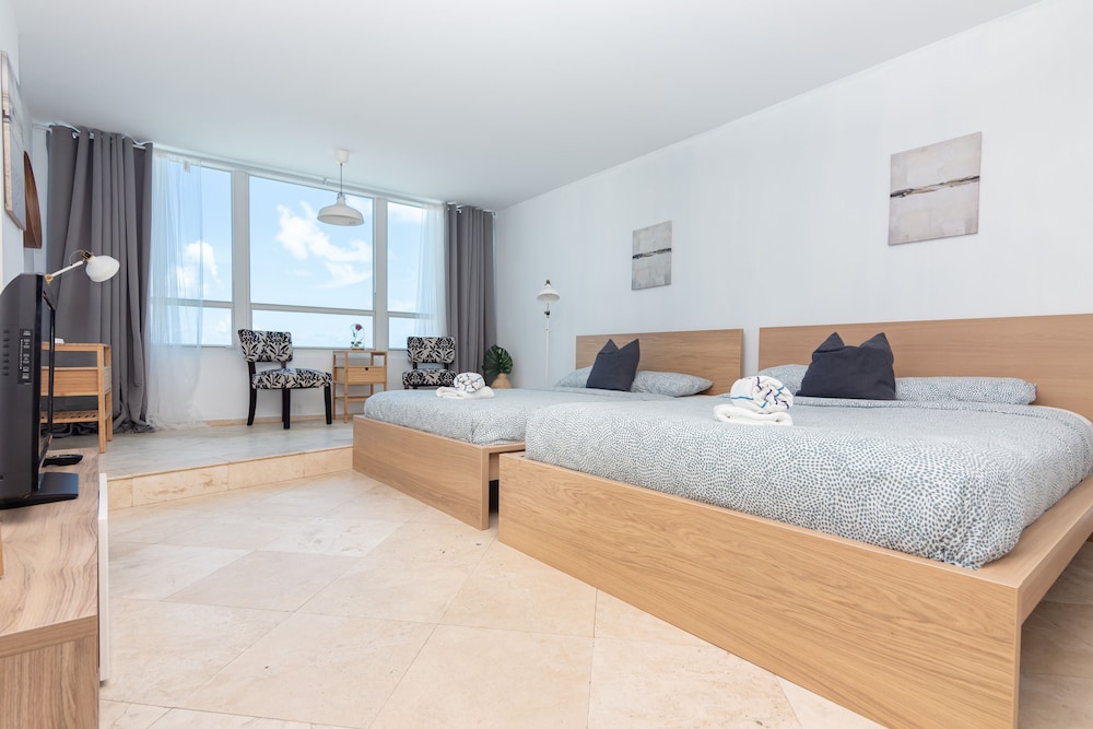 Signature Studio Suite