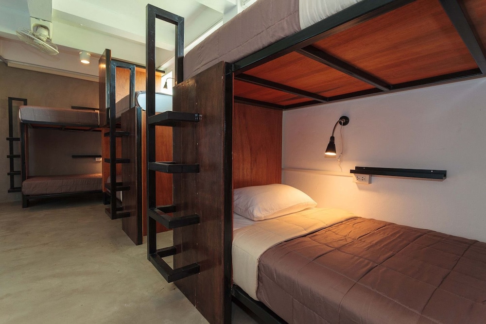 Premium Shared Dormitory, 1 Bedroom, Terrace photo 3