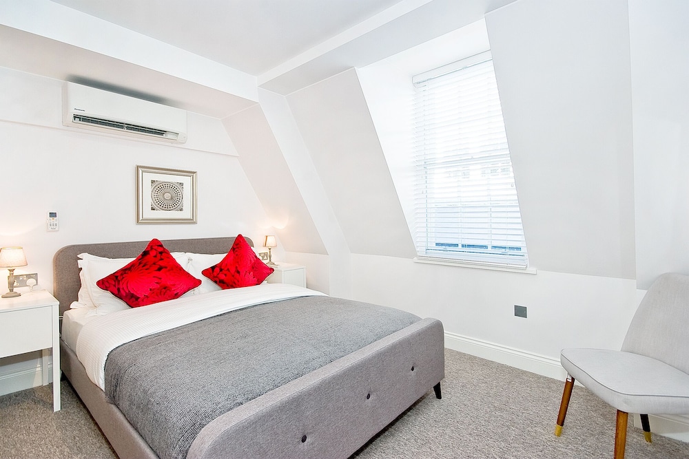 Eldon Chambers Flat 2 photo 1
