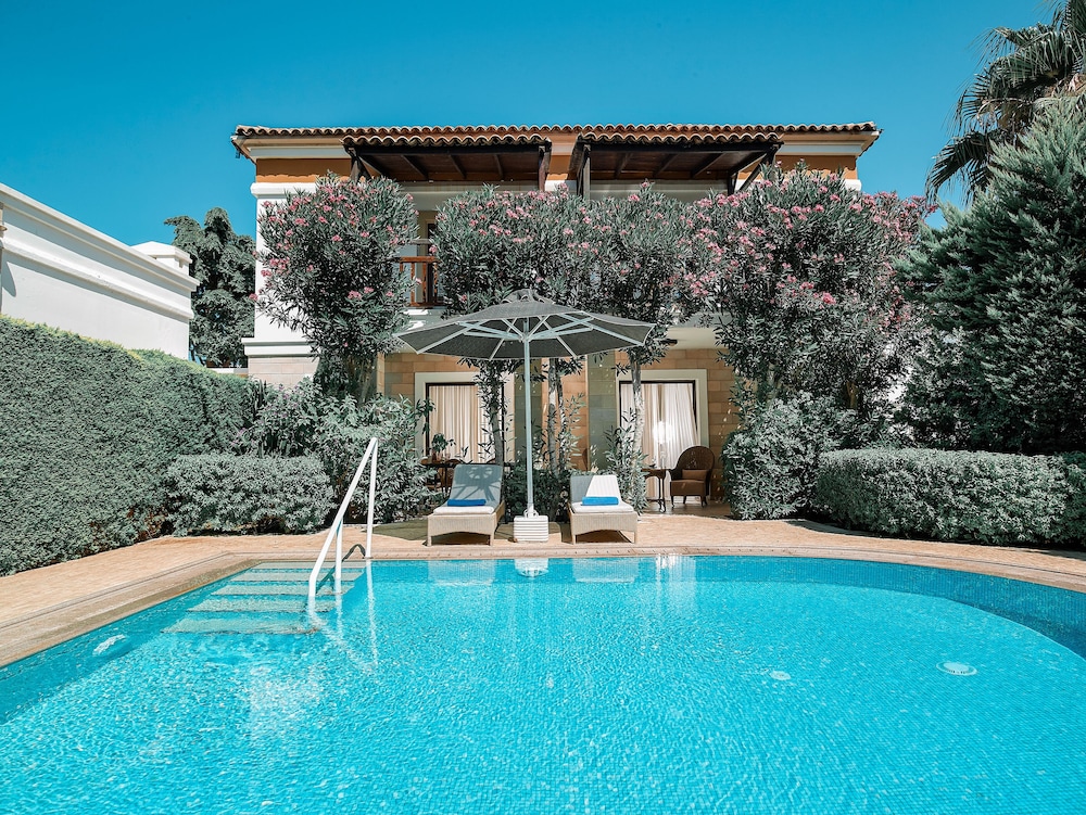 Deluxe Suite, Private Pool, Sea Facing