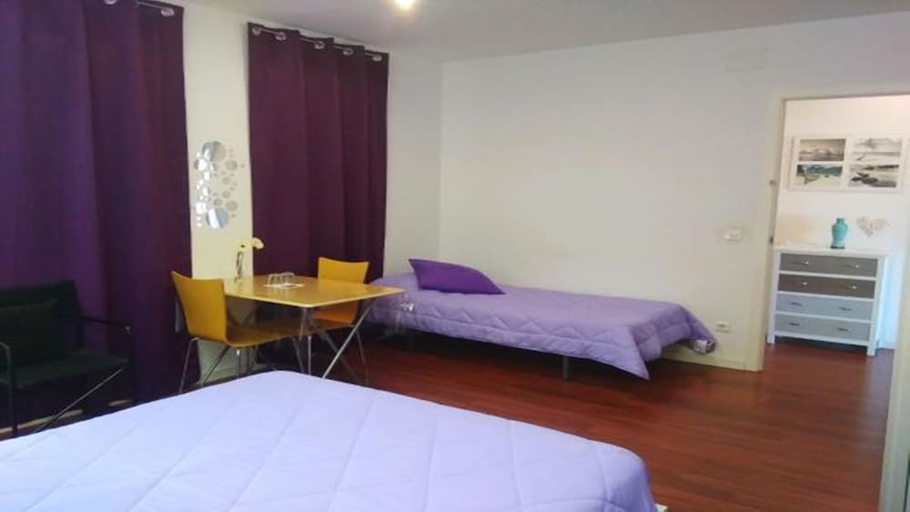 Diseño Habitación Triple, Camas múltiples, Vista al patio