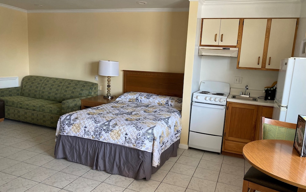 Room, 1 Double Bed with Sofa bed, Non Smoking, Kitchenette photo 1