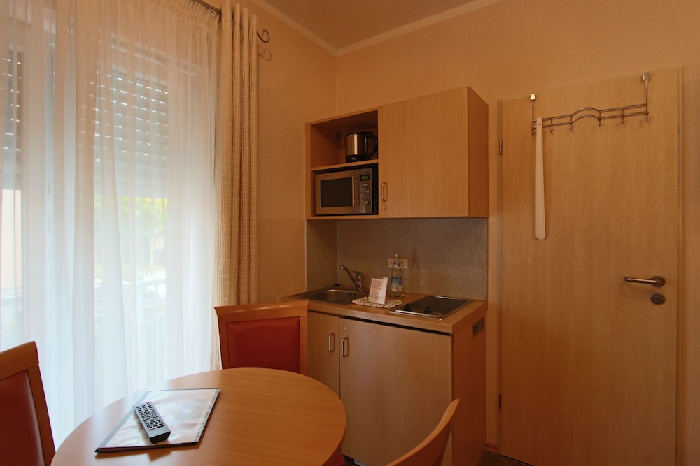Single Room photo 3
