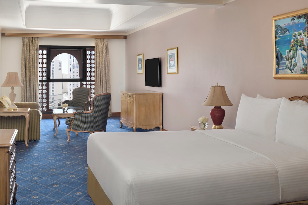 Suite (Diplomatic, Haram View) - Photo 4