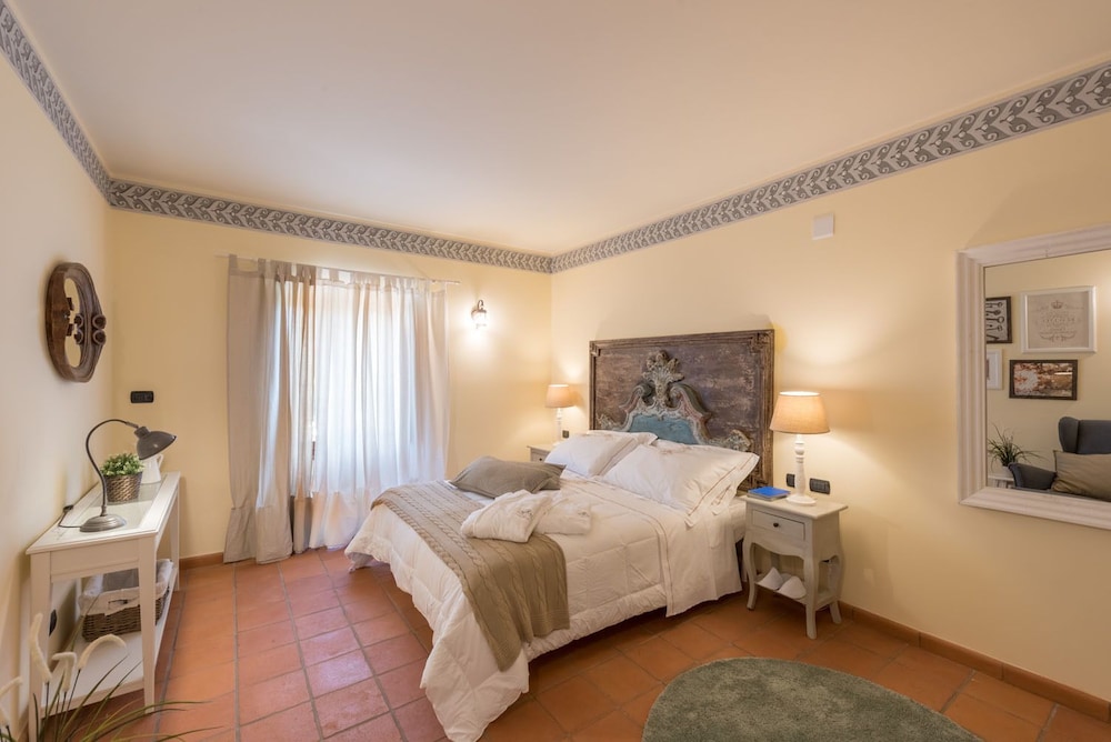 Deluxe Double or Twin Room photo 2