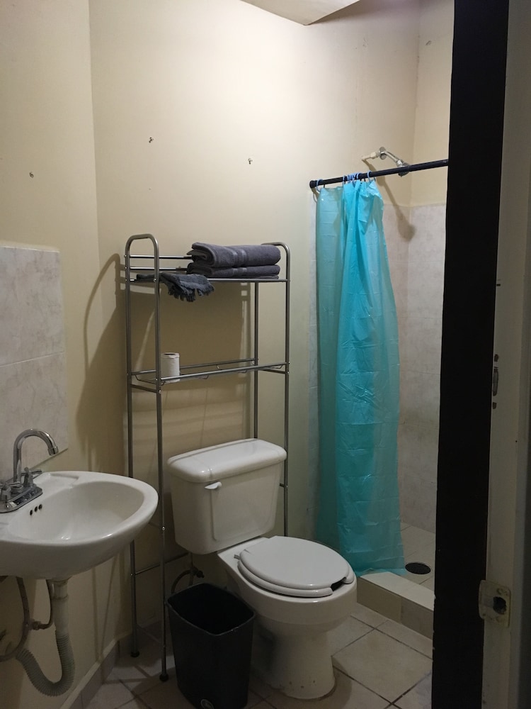 House, Multiple Beds photo 3