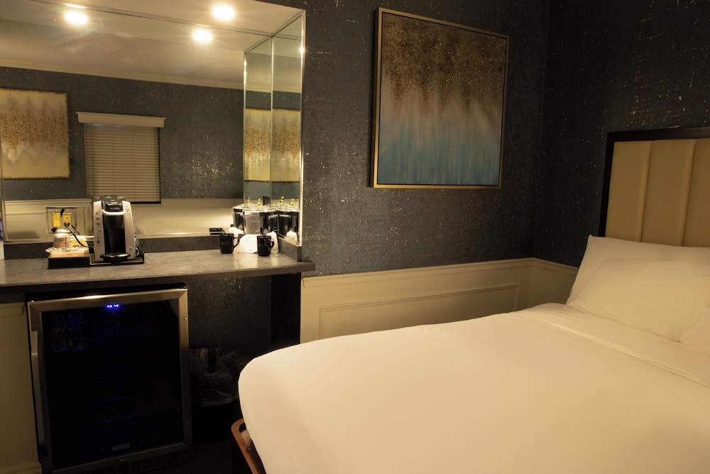 Luxury Double Room, 2 Queen Beds photo 3