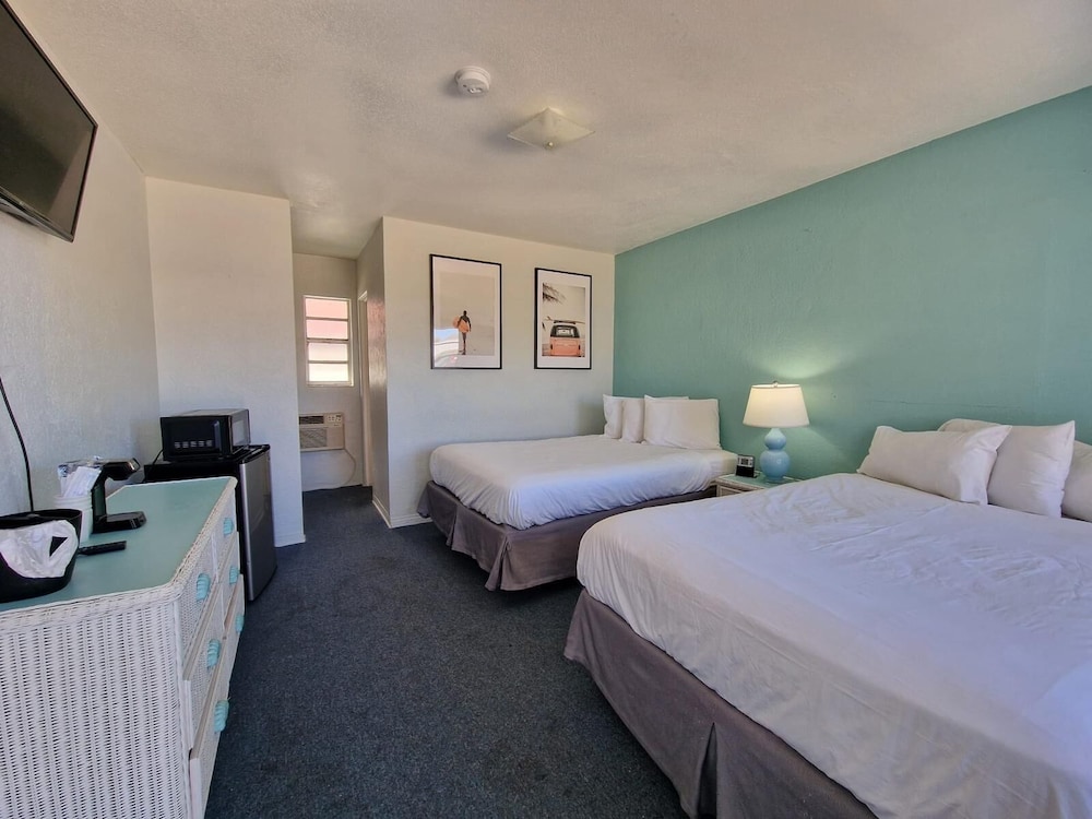 Standard Room, Non Smoking, Refrigerator & Microwave