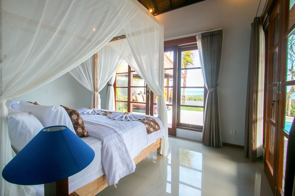 Villa 4 photo 3