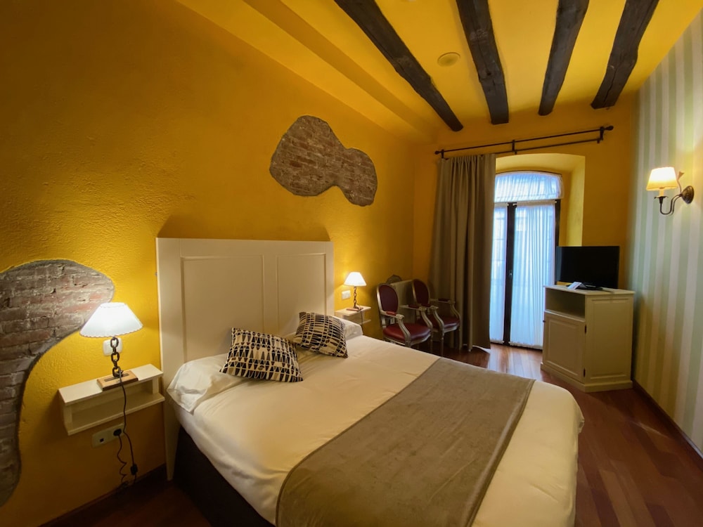 Standard Double or Twin Room photo 2
