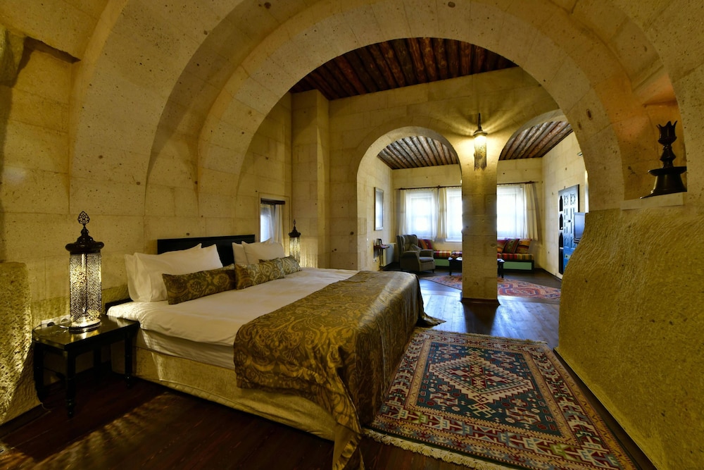 Deluxe Room (Cave) - Photo 21