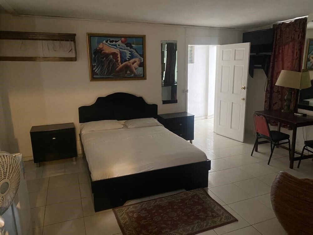 Studio, 1 Bedroom