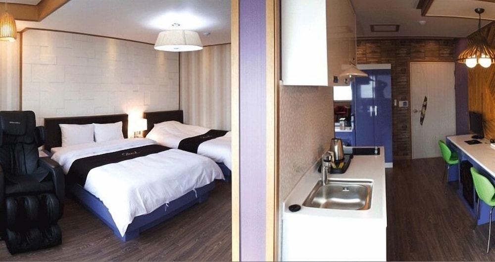 Suite B photo 1