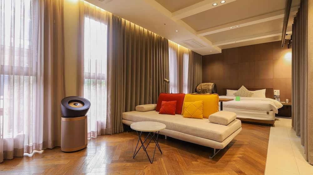Royal Suite - Photo 1